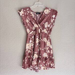 Blue B collection women’s sleevelesss v-neck floral blouse, size L.